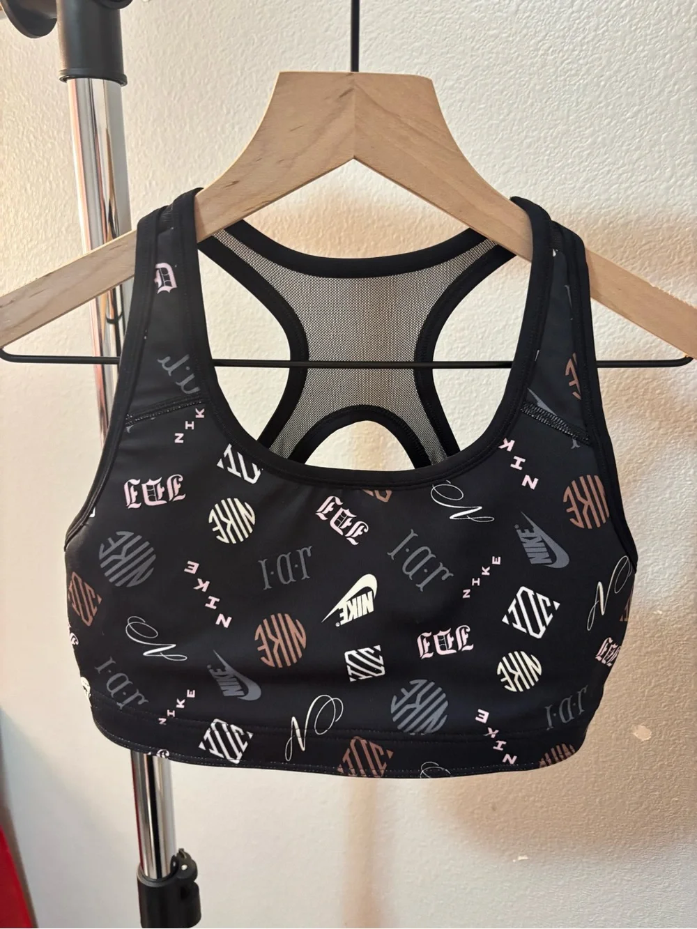 Nike Black Graphic Sports Bra & Gray Athletic Leggings Set